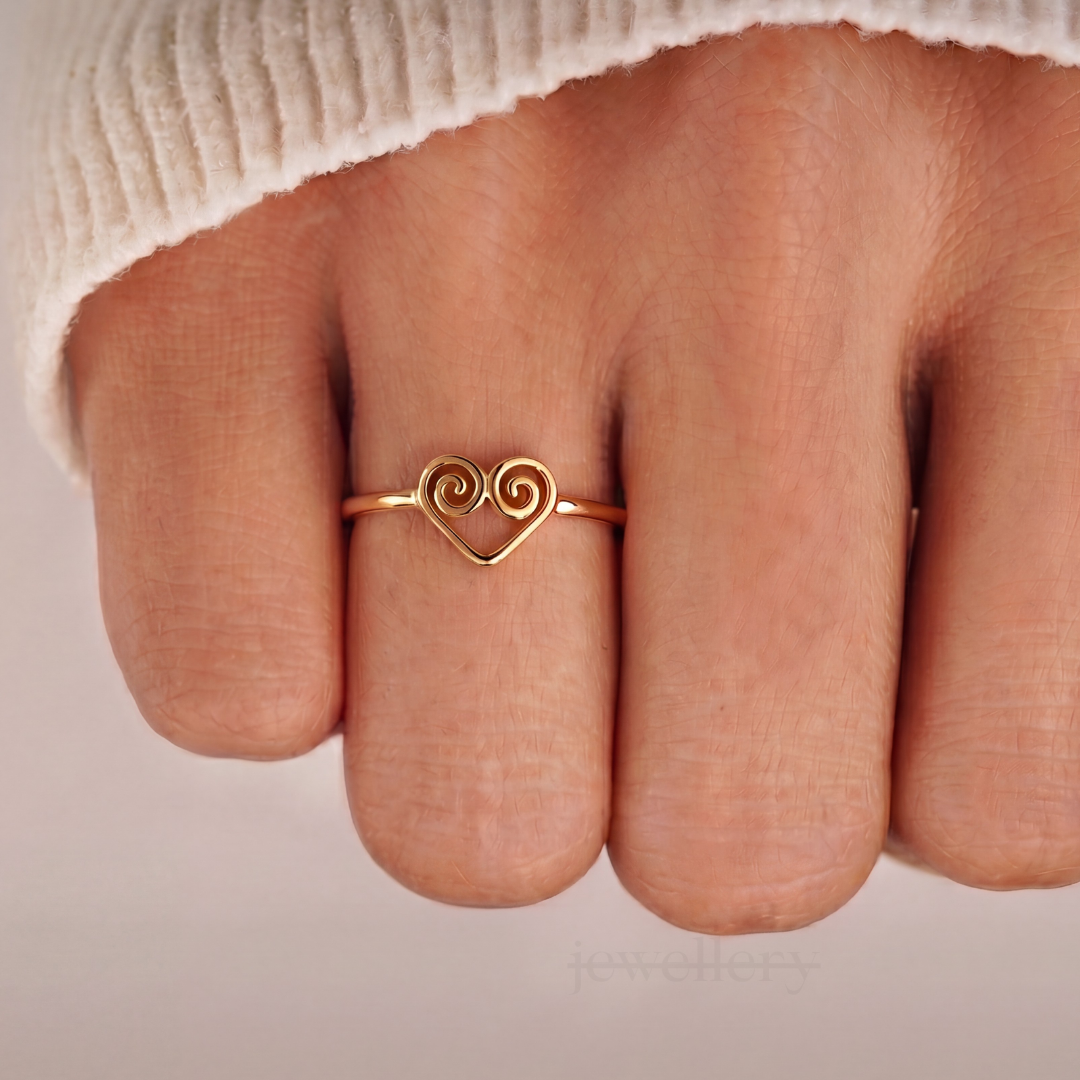 Manawa & Co Aroha Heart Ring